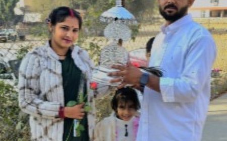 भक्त प्रभु लाल की मनोकामना पूर्ण होने पर खाटु श्याम के चढ़ाया चांदी का मुकुट