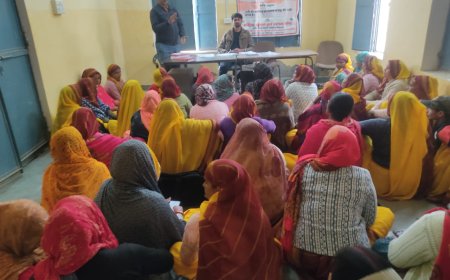 कठूमर में सीडीपीओं कार्यालय पर ग्राम साथिनों की मासिक बैठक हुई सम्पन्न