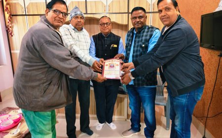 बांदीकुई विधायक को निमंत्रण पत्र भेंट कर, धार्मिक कार्यक्रम में भाग लेने का किया आग्रह