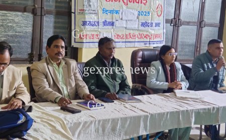 गोविन्दगढ़ के बारोली में रात्रि चौपाल: SDM ने सुनी ग्रामीणों की समस्याए