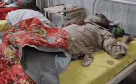 मस्जिद में अजान देते समय माइक में करंट दौड़ा: इमाम झटके से नीचे गिरा;मस्जिद में अफरा-तफरी