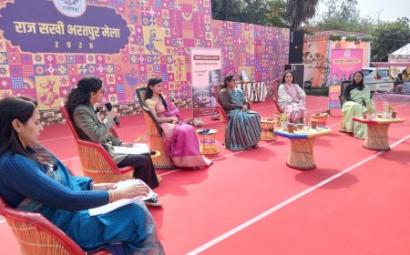 सखी संवाद कार्यक्रम;  महिलाओं के आर्थिक सशक्तिकरण पर विशेष बल दिया जाए - संभागीय आयुक्त