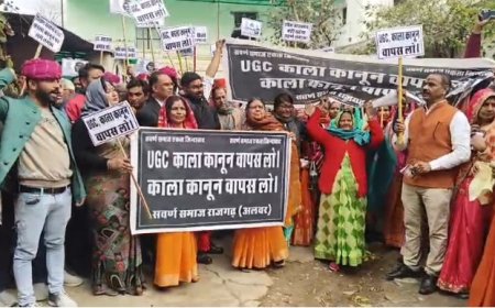 यूजीसी द्वारा लाए गए काले कानून के विरोध में उपखंड अधिकारी को राष्ट्रपति, प्रधानमंत्री के नाम ज्ञापन सौंपा