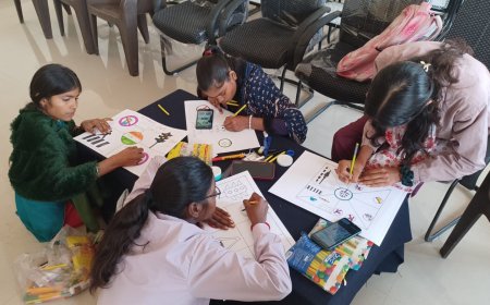 स्वच्छता और पर्यावरण पर हुआ विशेष सेमिनार का आयोजन, युवाओं ने सड़क सुरक्षा पर बनाए पोस्टर