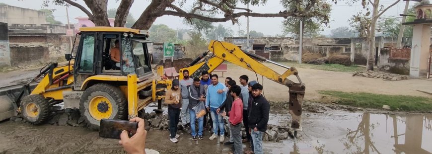 बीजवाड़ चौहान में सीवरेज लाइन का उद्घाटन: 4 साल से कीचड़-गंदगी से परेशान ग्रामीणों को मिलेगी राहत