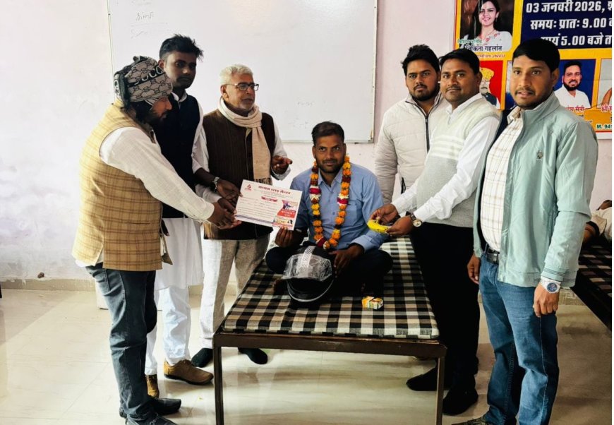 सावित्रीबाई फुले जयंती पर युवाओं ने किया रक्तदान