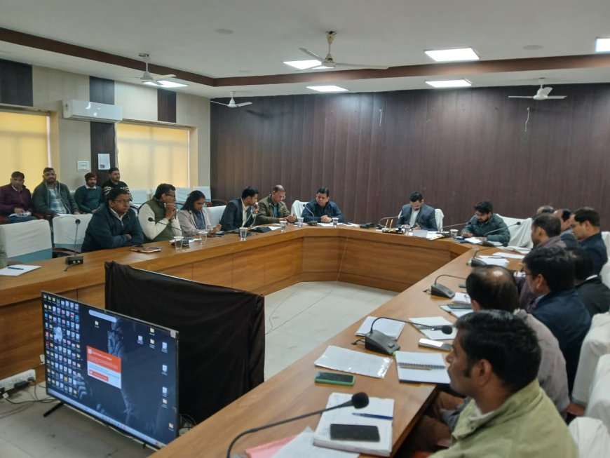 गणतंत्र दिवस समारोह की गतिविधियों में नयापन व रोचकता अपनाएं - जिला कलक्टर