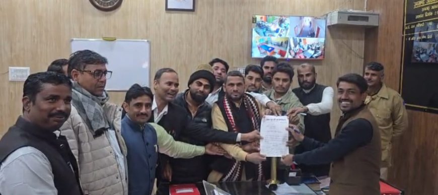 रामगढ़ में नशे और साइबर अपराध के खिलाफ सेवा सारथी की बिगुल फूंके; एसडीएम को सौंपा ज्ञापन, गांव-गांव जागरूकता शिविर की मांग