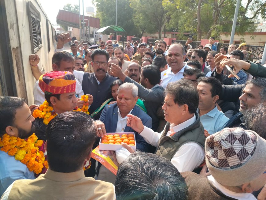 सांसद चौधरी के अथक प्रयास से पिंडवाड़ा स्टेशन पर दो बड़ी ट्रेनों का हुआ ठहराव