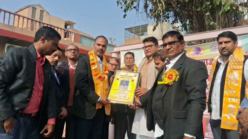 डीग कुम्हेर में प्रतिभाओं की कोई कमी नहीं है,  उन्हें वस सही मंच और  स्थान देने की है- डॉ शैलेश सिंह