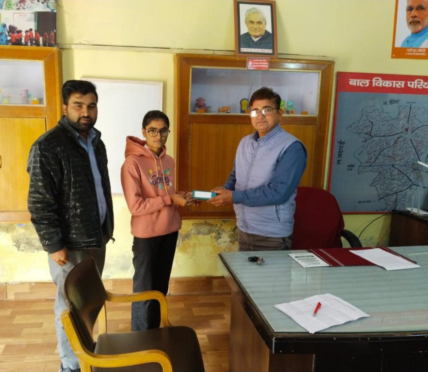 डाॅ. श्राॅफ चैरिटी आई हाॅस्पिटल ने बाल नेत्र रोगियों को चश्मा वितरण