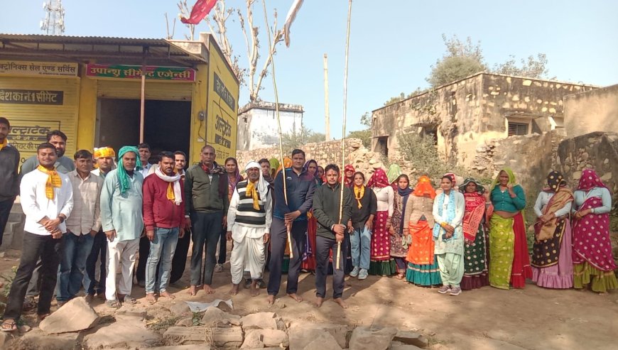 माता मंदिर के लिए अष्टम पदयात्रा ध्वजा पूजा के बाद हुई रवाना