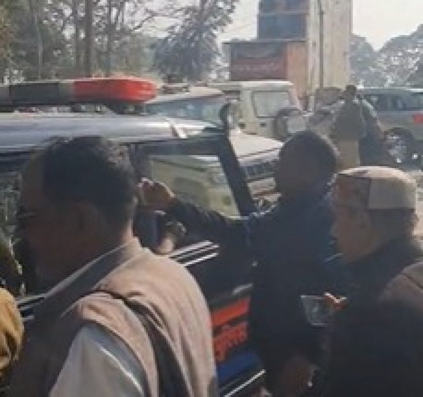 ​देवरिया: होटल में चल रहे 'गंदा धंधा' का भंडाफोड़, छापेमारी में 7 जोड़े गिरफ्तार, होटल सील