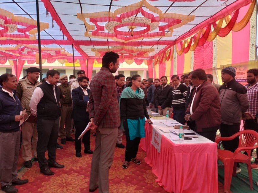 जिला प्रभारी सचिव ने किया ग्राम उत्थान शिविरों का निरीक्षण; शिविरों में आने वाला कोई नागरिक निराश नहीं लौटे