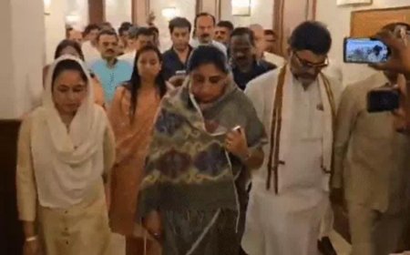 ​महाराष्ट्र में नया इतिहास: अजीत पवार के निधन के 4 दिन बाद सुनेत्रा पवार ने ली उपमुख्यमंत्री पद की शपथ