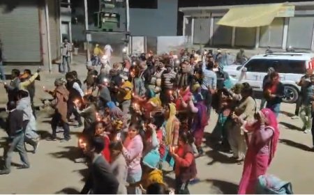 यूजीसी कानून वापस लेने को लेकर जूलूस निकाल कर किया विरोध प्रदर्शन