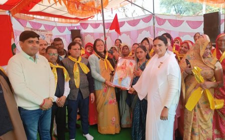 गोविंदगढ़ में विराट हिन्दू सम्मेलन: एकता और सनातन संस्कृति पर जोर, संतों ने एकजुट होने का किया आह्वान