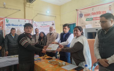 प्रभारी सचिव एवं संभागीय आयुक्त ने किया डीग के गांव कासौट में ग्राम उत्थान शिविर का  निरीक्षण