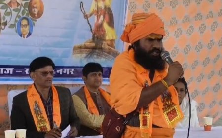 विराट हिन्दू सम्मेलन आयोजित संस्कारित होने पर दिया बल