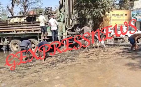 ALWAR:  बोरिंग खुदाई के दौरान चांदी जैसी चमकदार वास्तु निकलने से मची अफरातफरी