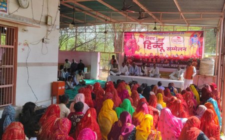 महुवा की अंबेडकर बस्ती में विराट हिंदू सम्मेलन आयोजित;   जात-पात छुआछूत को करें दूर - नरेंद्र कुमार