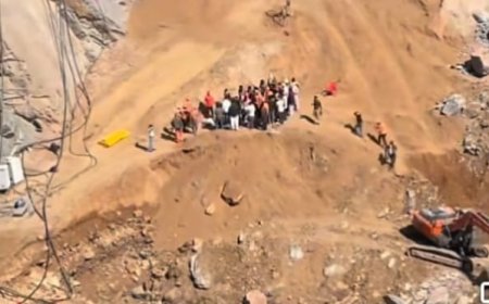 खान में पोकलेन मशीन के साथ गिरे हुए चालक के शव को मशक्कत के बाद 9 वें दिन निकाला, चट्टान के नीचे दबा था, पहाड़ का हिस्सा गिर गया था