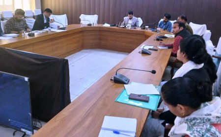 सीएम पोर्टल पर दर्ज प्रकरणों के निस्तारण में नहीं बरतें लापरवाही-जिला कलक्टर राज कॉप सिटिजन एप जानकारी पहुंचे आमजन तक