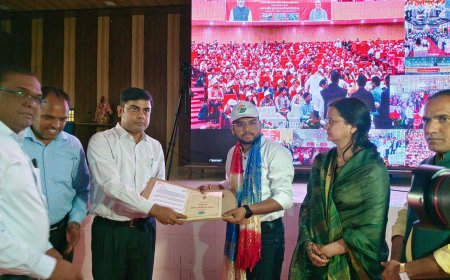 डीग में मुख्यमंत्री रोजगार उत्सव में जिले के 204 युवाओं को सौंपे नियुक्ति पत्र और किट