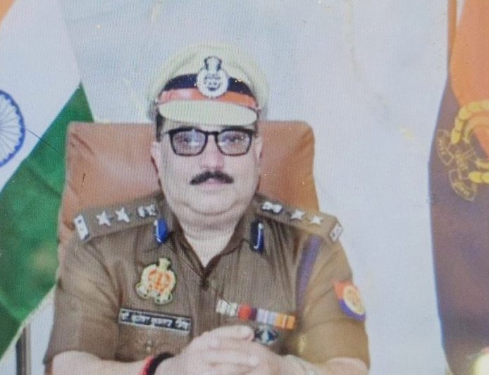 बदायूँ के 'सिंघम': एसएसपी डॉ. बृजेश सिंह का चक्रव्यूह तैयार, त्योहारों पर खलल डालने वालों की अब खैर नहीं!