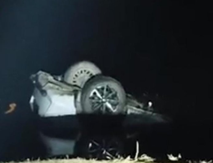 शादी से पहले 'सुपरमैन' बना दूल्हा: तालाब में गिरी बारातियों से भरी कार, खुद निकलकर बचाई तीन जिंदगियां