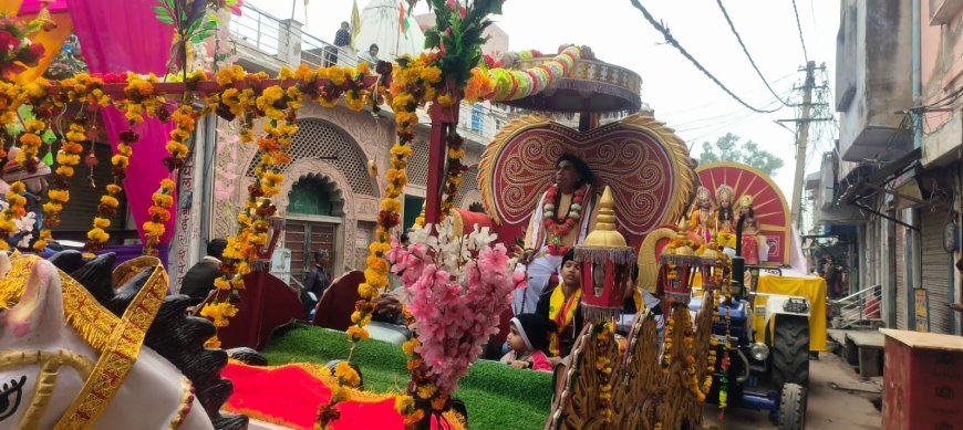 गोविंदगढ़ में संत रविदास-सुंदरदास जयंती मनाई गई: कस्बे में निकाली शोभायात्रा, झांकियां सजाई