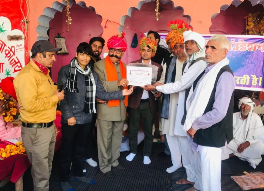 हमारी संस्कृति फाउंडेशन ने नगली ओझा में किया कार्यक्रम; आत्मनिर्भरता, संयुक्त परिवार और गौ-संरक्षण पर चर्चा हुई