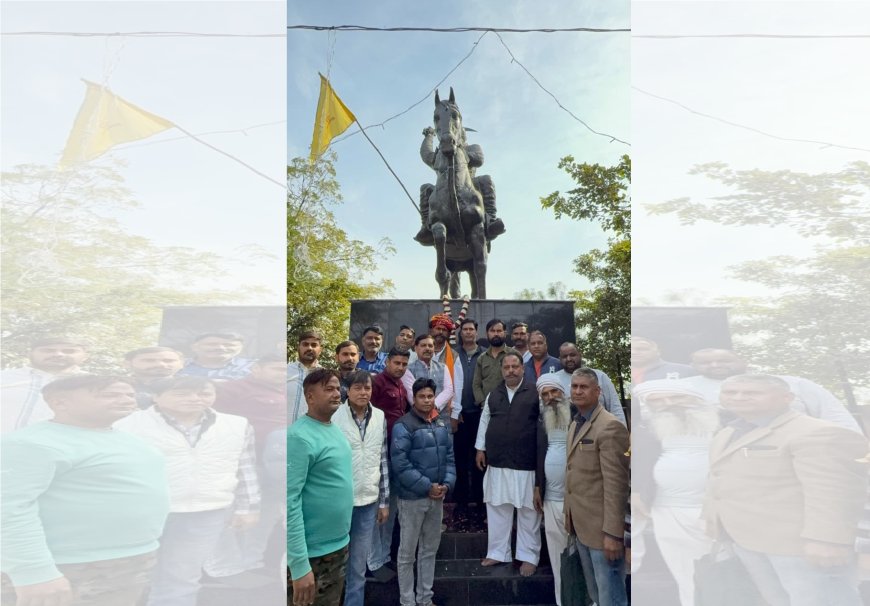 ट्रैफिक चौराहे स्थित महाराजा सूरजमल स्टैचू पर माल्यार्पण; सूरज सेना के अध्यक्ष अरविंद पाल सिंह रहे मुख्यवक्ता