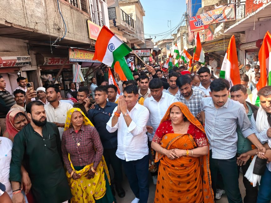 शहीदों के सम्मान में महुवा में निकाली शिव यात्रा