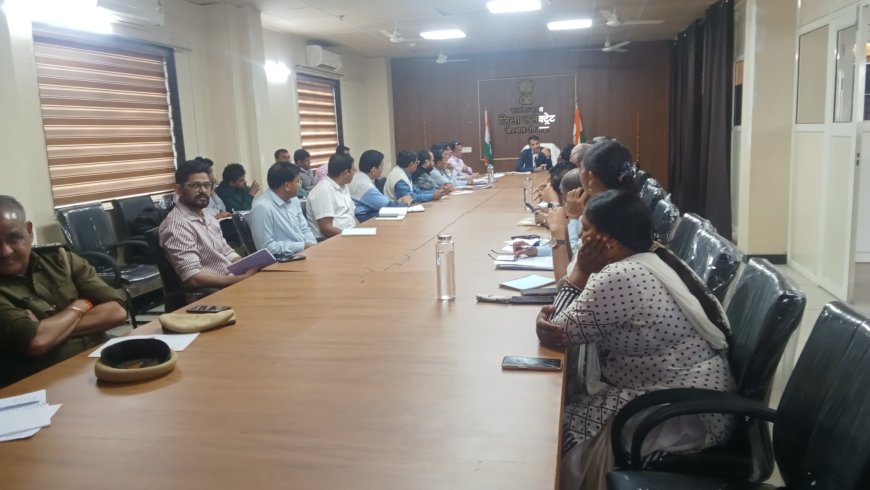 अतिरिक्त जिला कलेक्टर शिवपाल जाट की अध्यक्षता में साप्ताहिक समीक्षा बैठक आयोजित