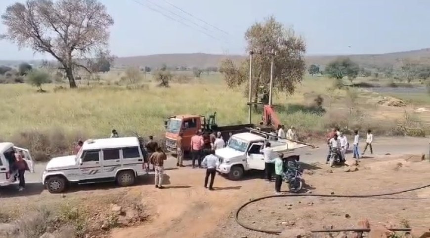 विधुत बिल जमा नहीं विभाग ने कनेक्शन काट ट्रांसफार्मर उतारे