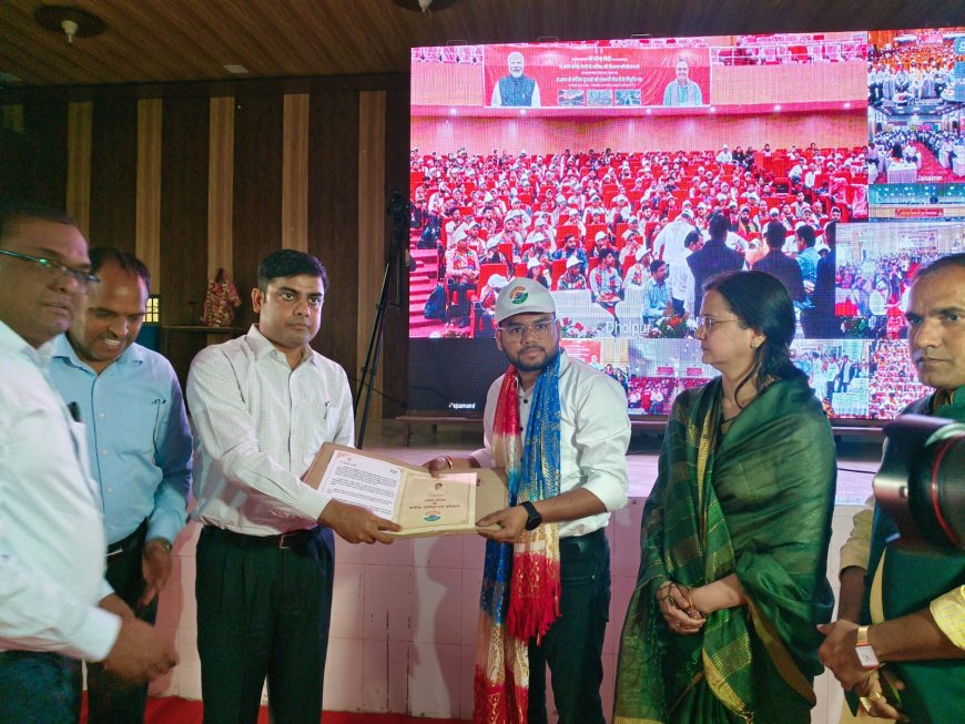डीग में मुख्यमंत्री रोजगार उत्सव में जिले के 204 युवाओं को सौंपे नियुक्ति पत्र और किट