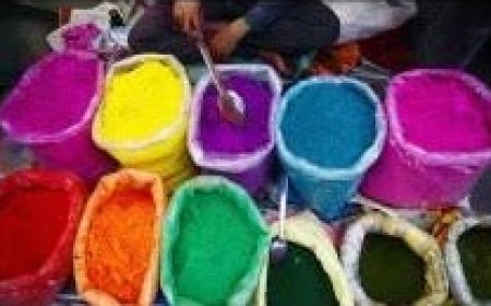 खैरथल में सजा होली का बाजार, हर्बल गुलाल की बढ़ रही मांग