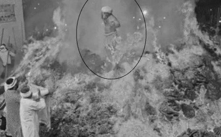 धधकती आग, 25 फीट ऊंची लपटें और बीच से निकलते 'प्रह्लाद', मथुरा का वो चमत्कार जिसे देख दुनिया दंग रह गई