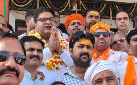 डीग :विकास, सामाजिक समरसता और सांस्कृतिक एकता के साथ मनाया होली मिलन समारोह