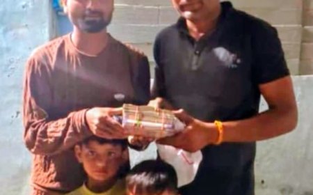 गरीब कामगार आशिफ उर्फ़ कालू ने पेश की ईमानदारी की मिसाल 1 लाख 40 हजार रुपये मालिक को लौटाए