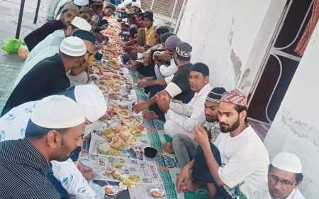 गजनपुरा में इफ्तार पार्टी का कार्यक्रम,लोगों ने की शिरकत; रोजेदारों ने की देश में अमन-चैन की दुआ