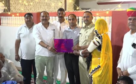 चंग की थाप और घुंघरुओं की झंकार पर मदमस्त हुए गेरिए  तखतगढ़ में गांव शाही गैर का भव्य आयोजन