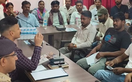 प्रतापगढ़ में युवाओं को आत्मनिर्भर बनाने के लिए सीएलजी बैठक:रोजगार से जोड़ने के लिए चलाए जाएंगे कौशल विकास प्रशिक्षण कार्यक्रम, सुरक्षा सखियों को दी गई जानकारी