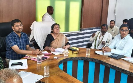 संभागीय आयुक्त ने की रूपवास में जनसुनवाई; सभी विभाग त्रिस्तरीय जनसुनवाई को गम्भीरता से लेकर आमजन को राहत दें-संभागीय आयुक्त