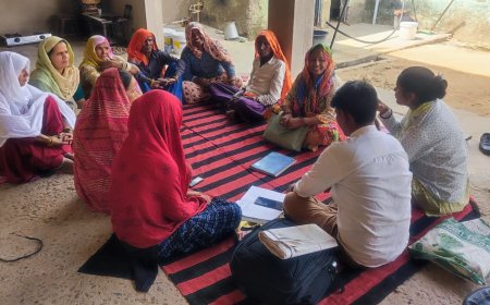 दूसरा दशक परियोजना के नेतृत्व में करीरिया मे महिला मंच बैठक का हुआ आयोजन