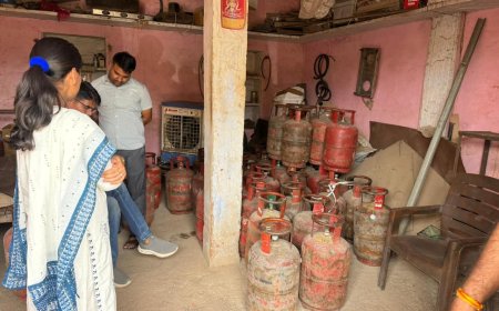 अवैध गैस भंडारण पर कार्यवाही; 46 एलपीजी गैस सिलेंडर जप्त किए