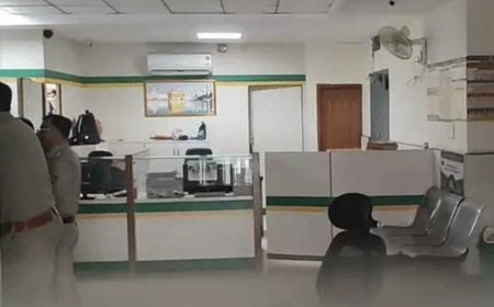 गाजियाबाद: छुट्टी के विवाद में बैंक गार्ड ने मैनेजर को सीने में मारी गोली, मौत