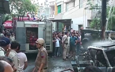EV कार के चार्जिंग प्वाइंट में हुआ ब्लास्ट, पूरे घर में लग गई आग, 8 लोग जिंदा जले