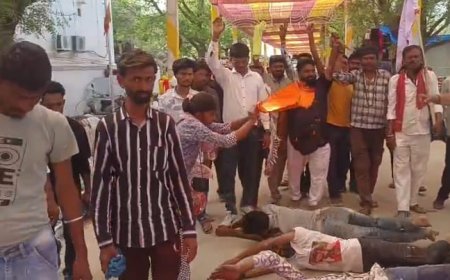 तखतगढ़ सोनाणा खेतलाजी मंदिर कमेटी के भक्तगण पहुंचे जुनी धाम, 13 वर्षों से जारी है आस्था की पदयात्रा